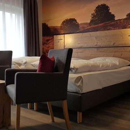 Hotel-Restaurant Zur Linde Altenmedingen エクステリア 写真