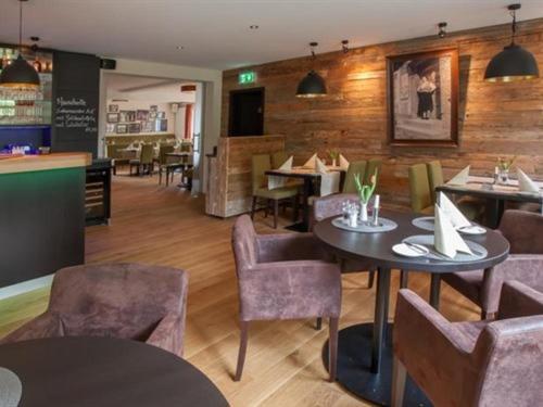 Hotel-Restaurant Zur Linde Altenmedingen エクステリア 写真