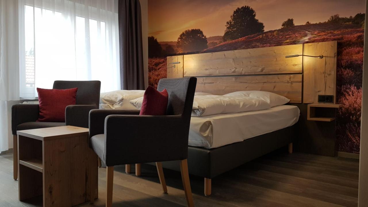 Hotel-Restaurant Zur Linde Altenmedingen エクステリア 写真