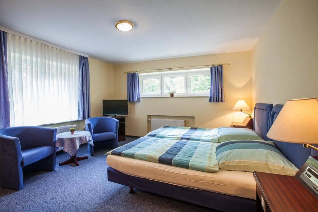 Hotel-Restaurant Zur Linde Altenmedingen エクステリア 写真